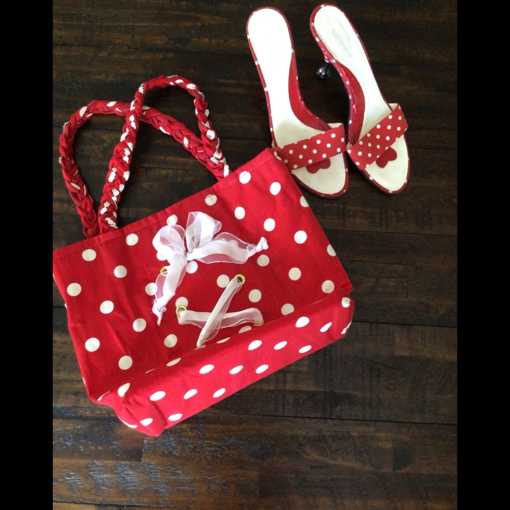 Winx Fabric Purse - Red with White polka dots - Picture 5 of 6